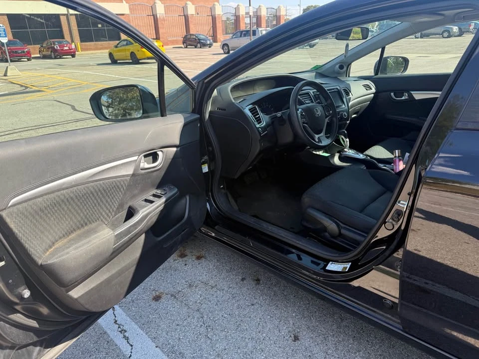 2015 Honda Civic 9th Gen - Image 7 of 12