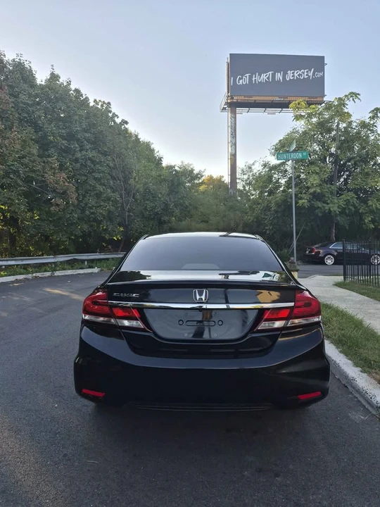 2015 Honda Civic 9th Gen - Image 4 of 18