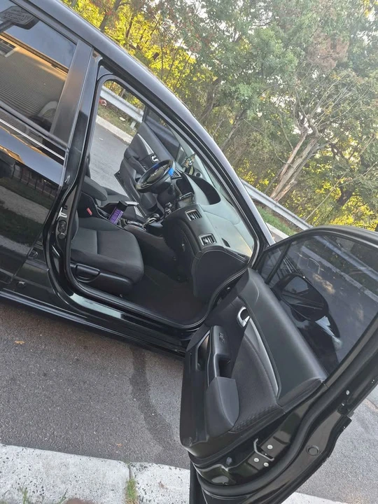 2015 Honda Civic 9th Gen - Image 12 of 18