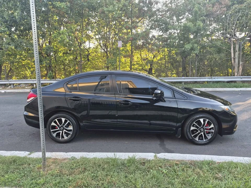 2015 Honda Civic 9th Gen - Image 6 of 18