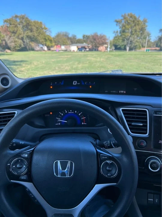 2015 Honda Civic 9th Gen - Image 15 of 16