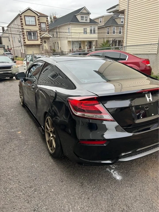 2015 Honda Civic 10th Gen - Image 14 of 19