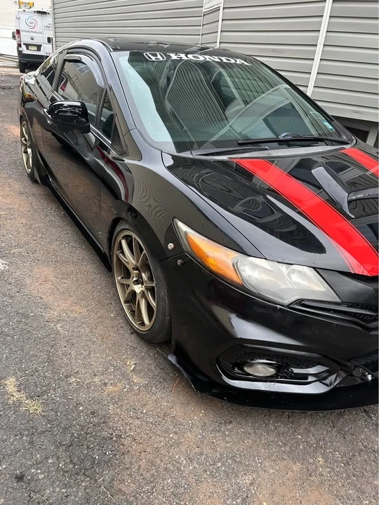 2015 Honda Civic 10th Gen - Image 9 of 19
