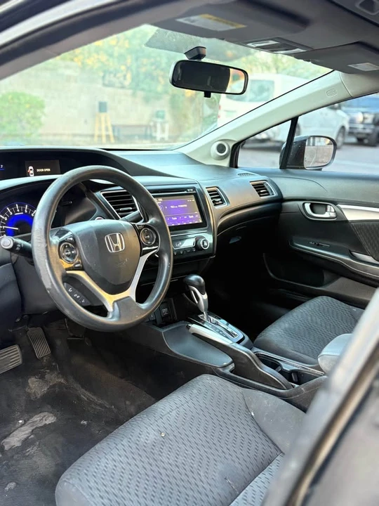 2015 Honda Civic 9th Gen - Image 6 of 12