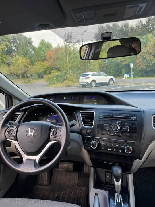 2015 Honda Civic 9th Gen - Image 8 of 9