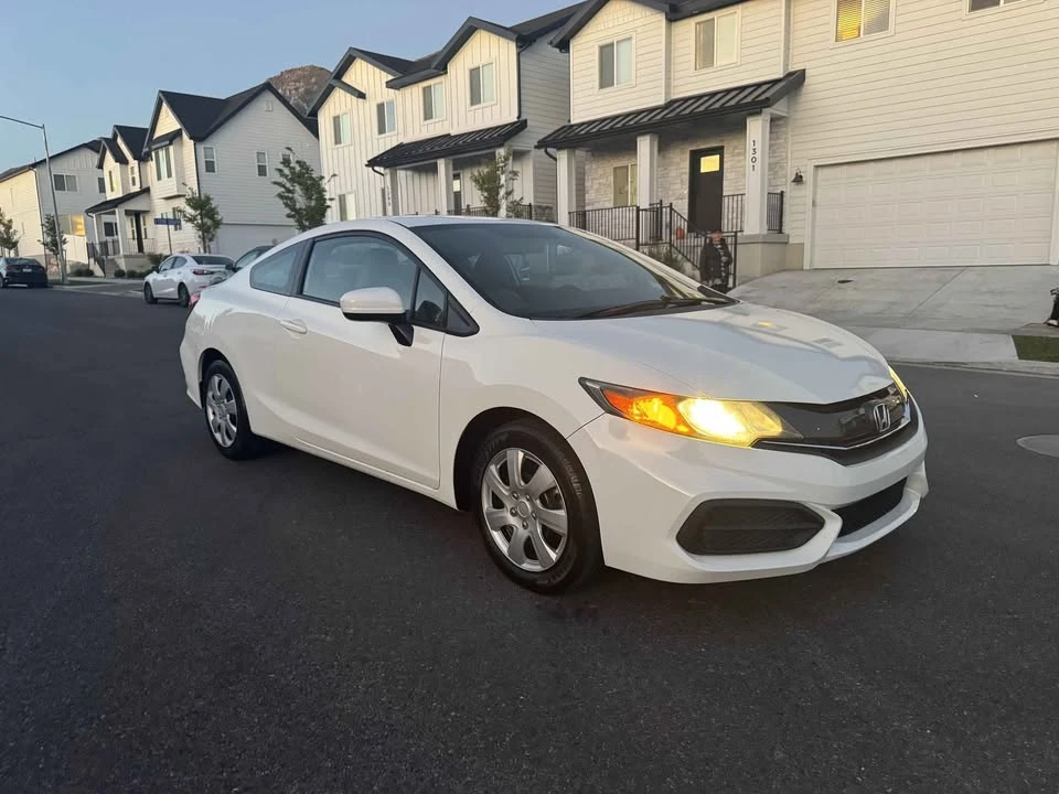 2015 Honda Civic 9th Gen - Image 2 of 12
