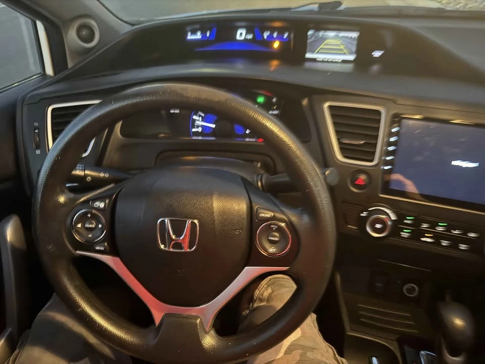 2015 Honda Civic 9th Gen - Image 11 of 12
