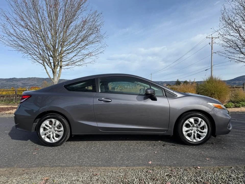 2015 Honda Civic 9th Gen - Image 8 of 10