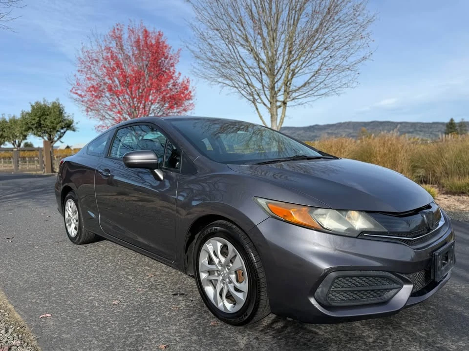 2015 Honda Civic 9th Gen - Image 2 of 10