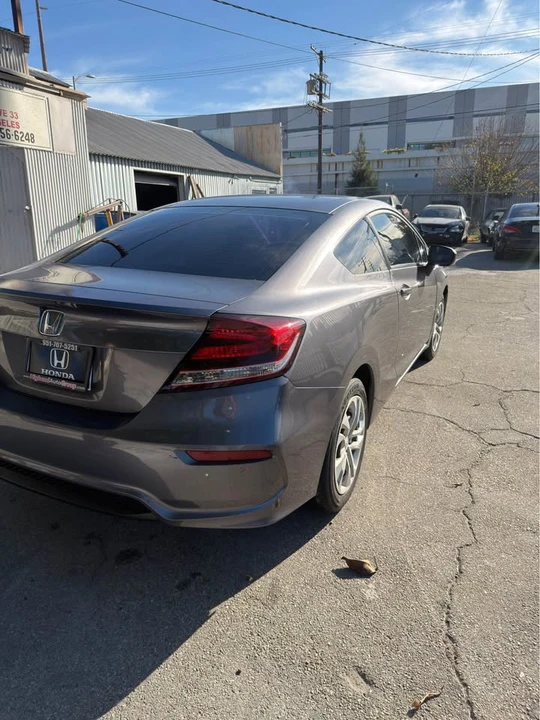 2015 Honda Civic 9th Gen - Image 3 of 6