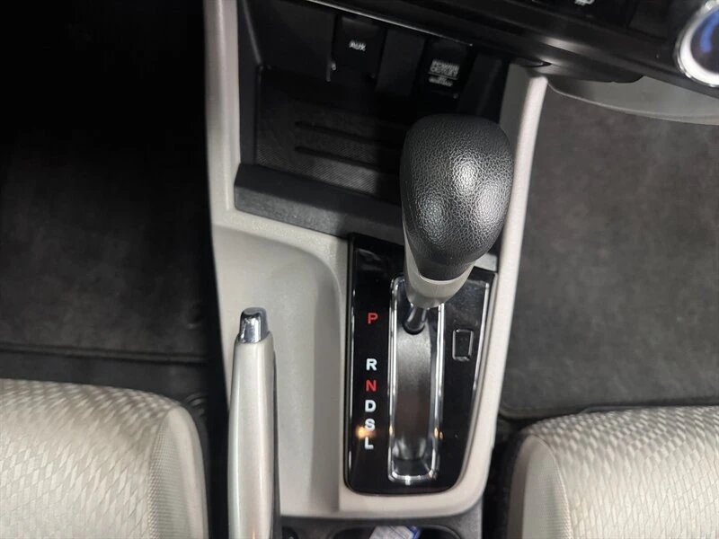 2015 Honda Civic 9th Gen - Image 13 of 17