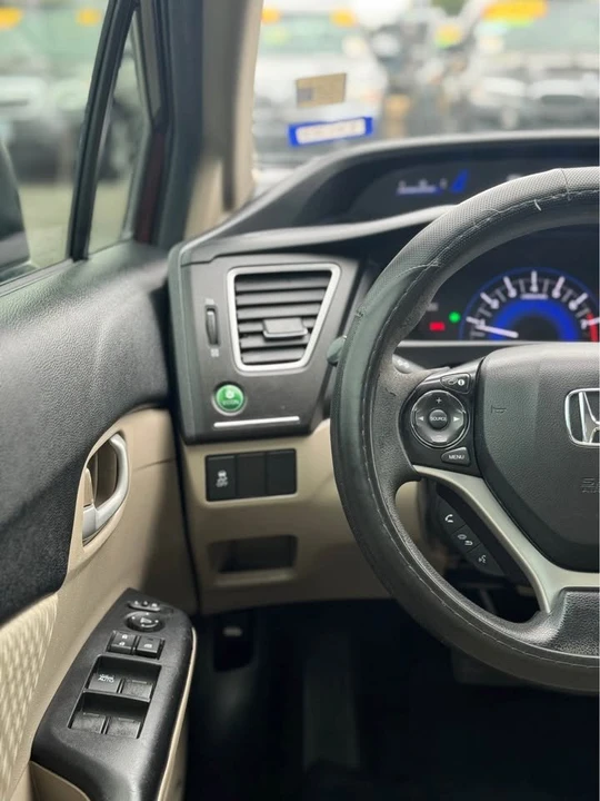 2015 Honda Civic 9th Gen - Image 10 of 18