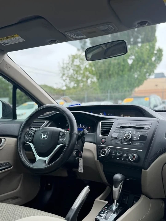 2015 Honda Civic 9th Gen - Image 3 of 18