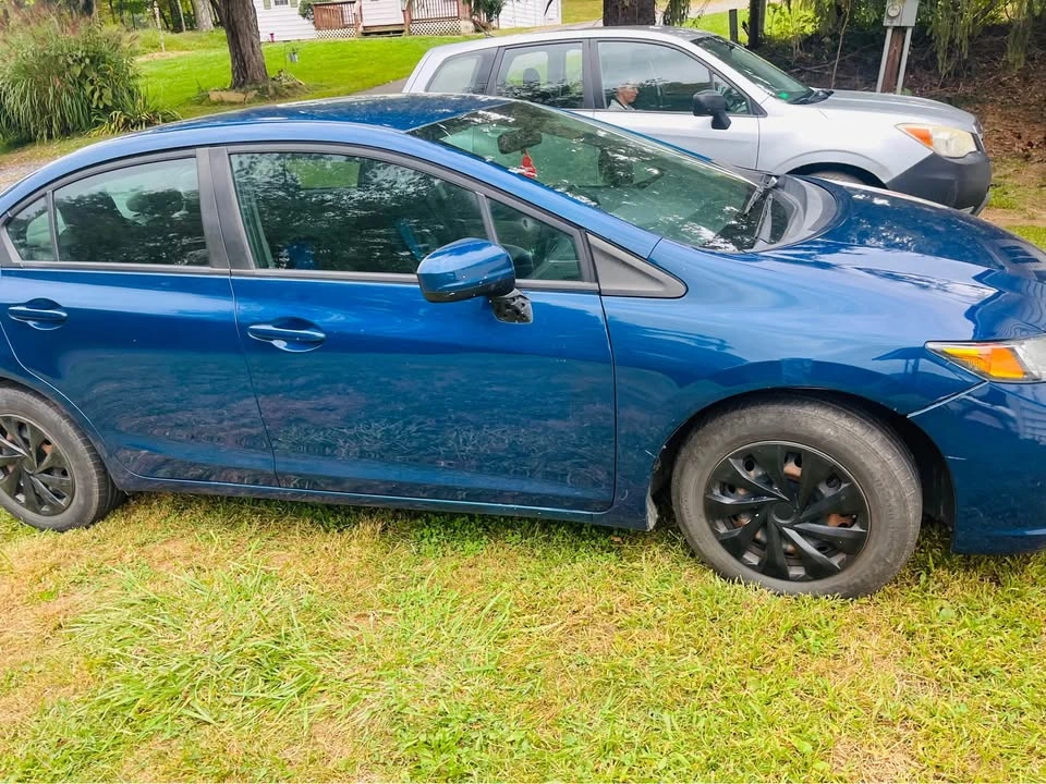 2015 Honda Civic 9th Gen - Image 3 of 5