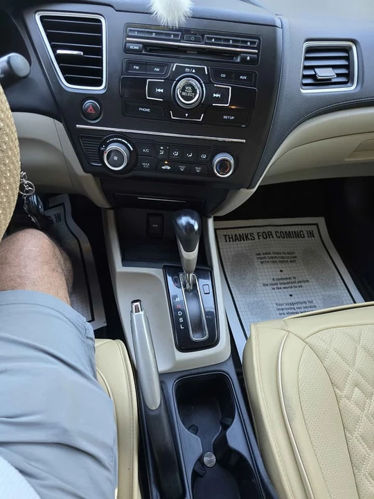 2015 Honda Civic 9th Gen - Image 2 of 12