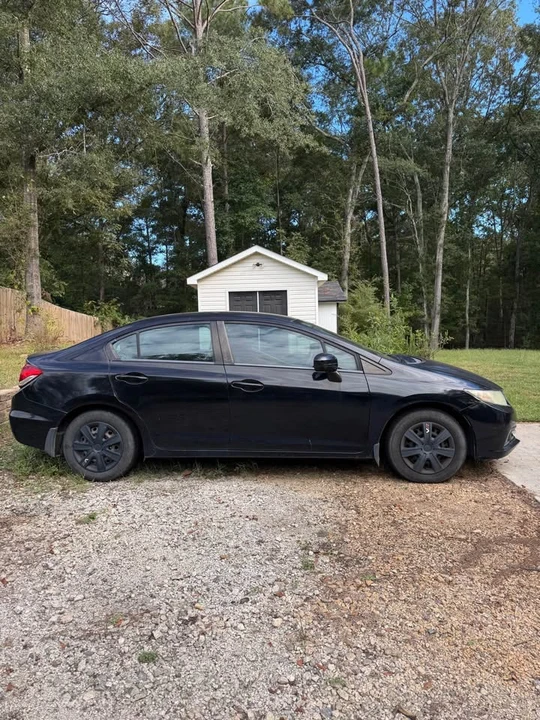 2015 Honda Civic 9th Gen - Image 3 of 5