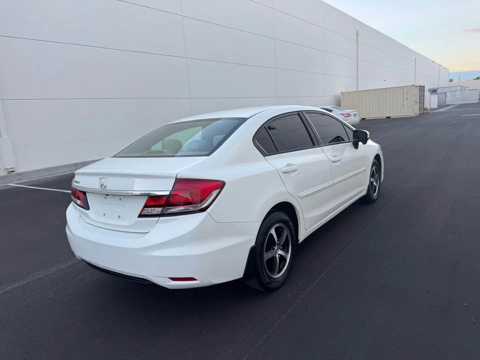 2015 Honda Civic 9th Gen - Image 7 of 11