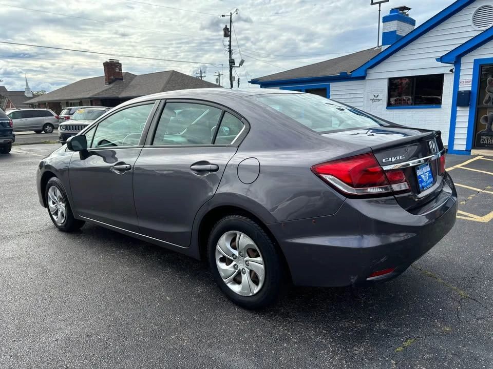2015 Honda Civic 9th Gen - Image 5 of 10
