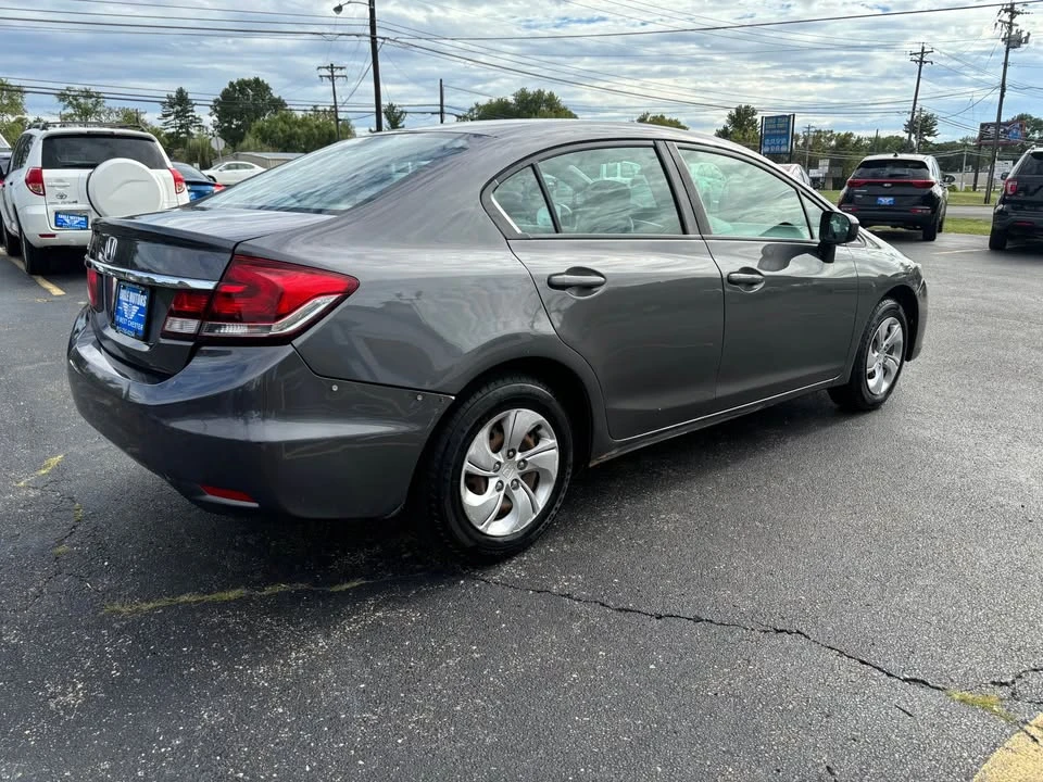 2015 Honda Civic 9th Gen - Image 3 of 10