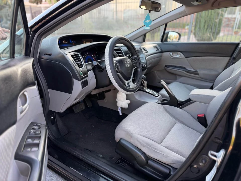 2015 Honda Civic 9th Gen - Image 8 of 13