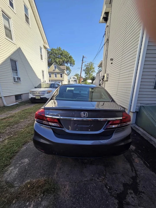2015 Honda Civic 9th Gen - Image 6 of 15