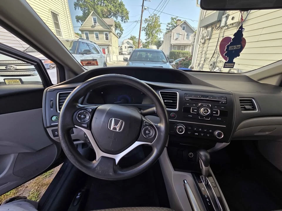2015 Honda Civic 9th Gen - Image 10 of 15