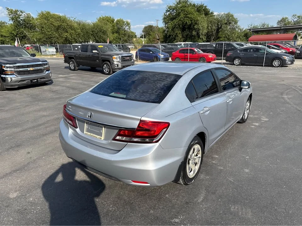 2015 Honda Civic 9th Gen - Image 3 of 6