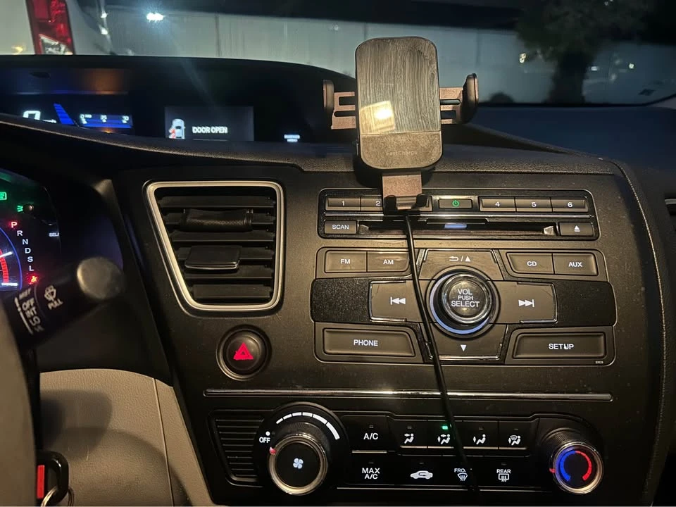 2015 Honda Civic 9th Gen - Image 4 of 16