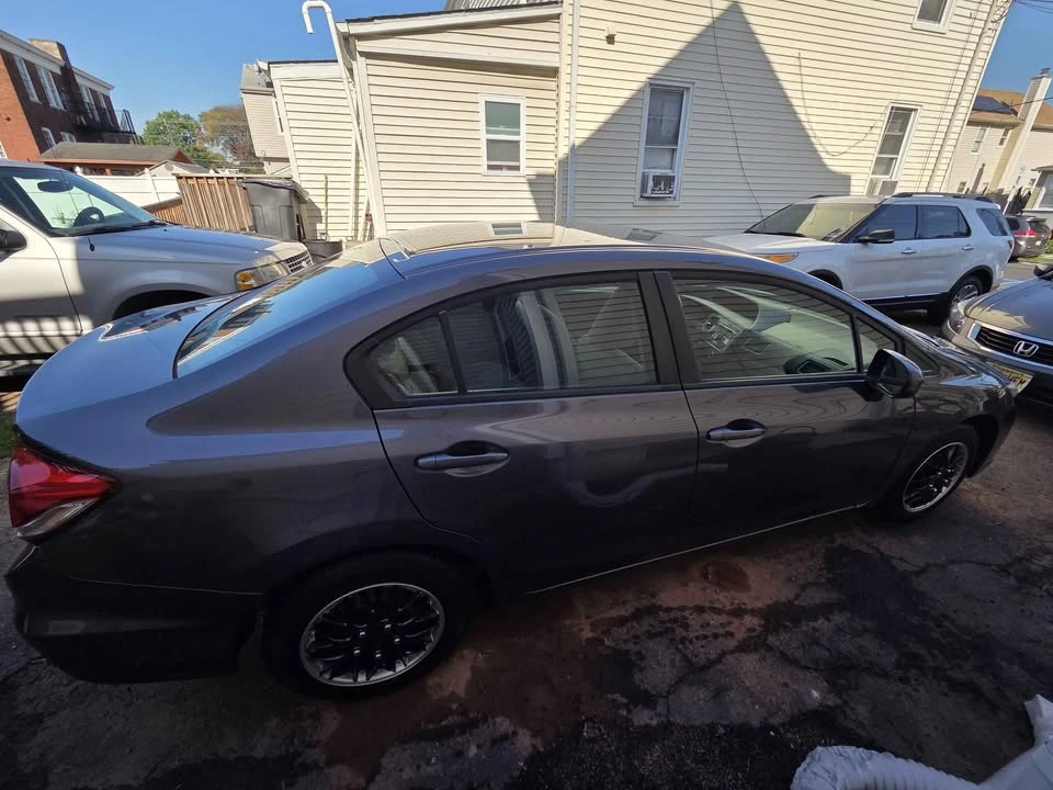 2015 Honda Civic 9th Gen - Image 8 of 15
