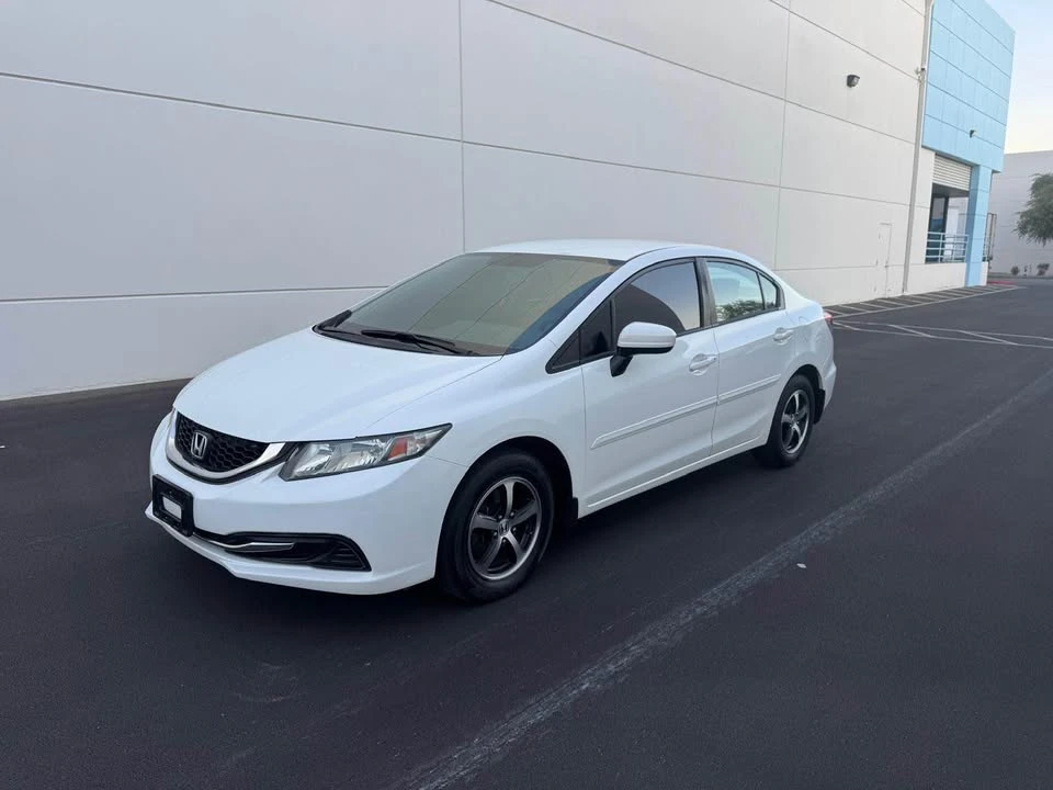 2015 Honda Civic 9th Gen - Image 2 of 11