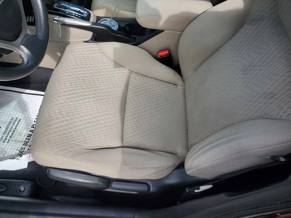 2015 Honda Civic 9th Gen - Image 9 of 17