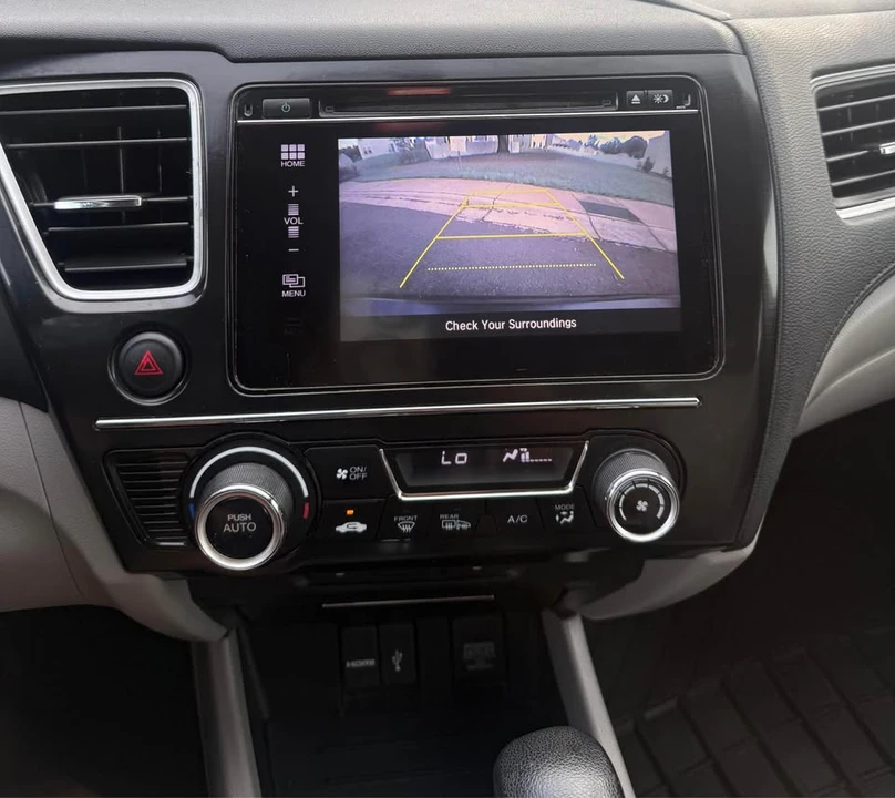 2015 Honda Civic 9th Gen - Image 7 of 9