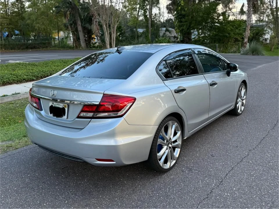 2015 Honda Civic 9th Gen - Image 5 of 14