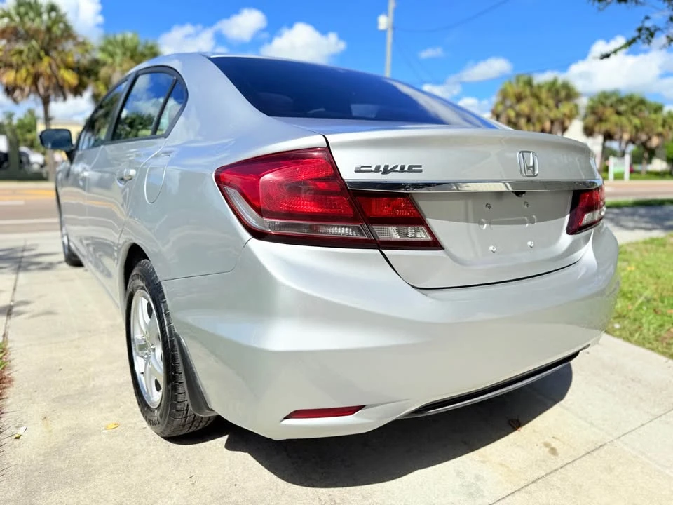 2015 Honda Civic 9th Gen - Image 4 of 12