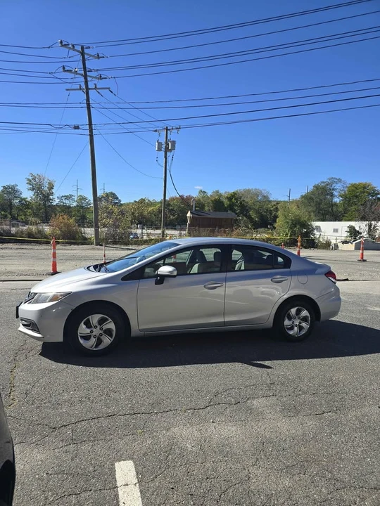 2015 Honda Civic 9th Gen - Image 11 of 19