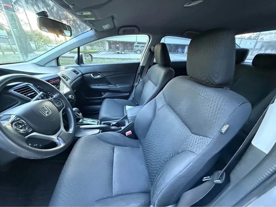 2015 Honda Civic 9th Gen - Image 10 of 14