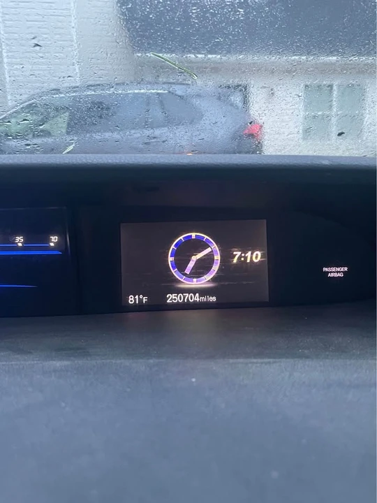 2015 Honda Civic 9th Gen - Image 5 of 5