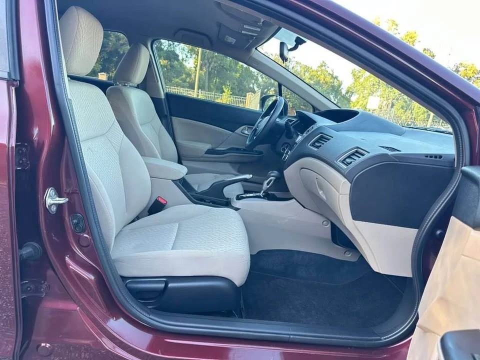 2015 Honda Civic 9th Gen - Image 8 of 19