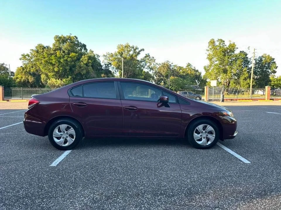 2015 Honda Civic 9th Gen - Image 6 of 19