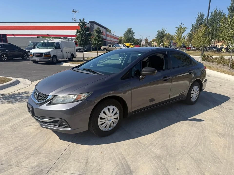 2015 Honda Civic 9th Gen - Image 2 of 11