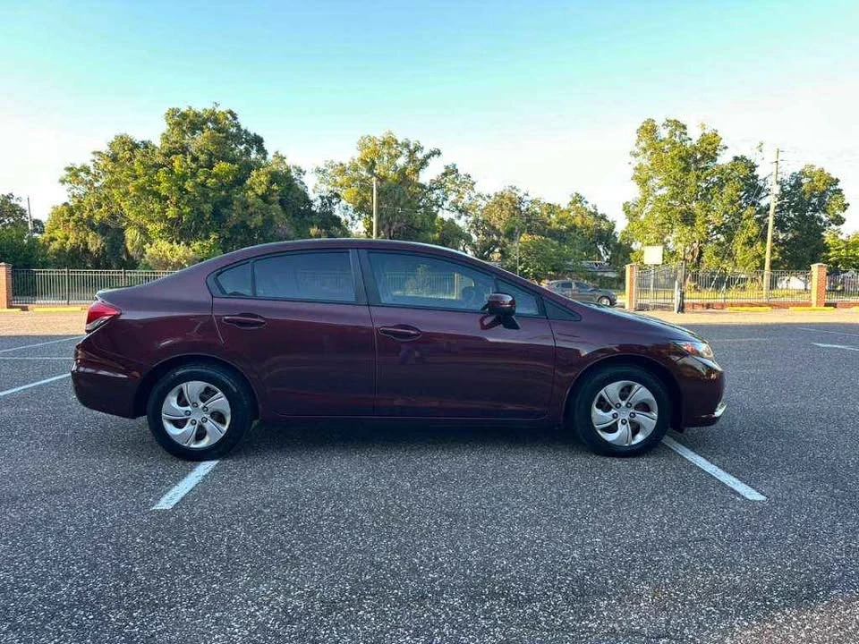 2015 Honda Civic 9th Gen - Image 5 of 17