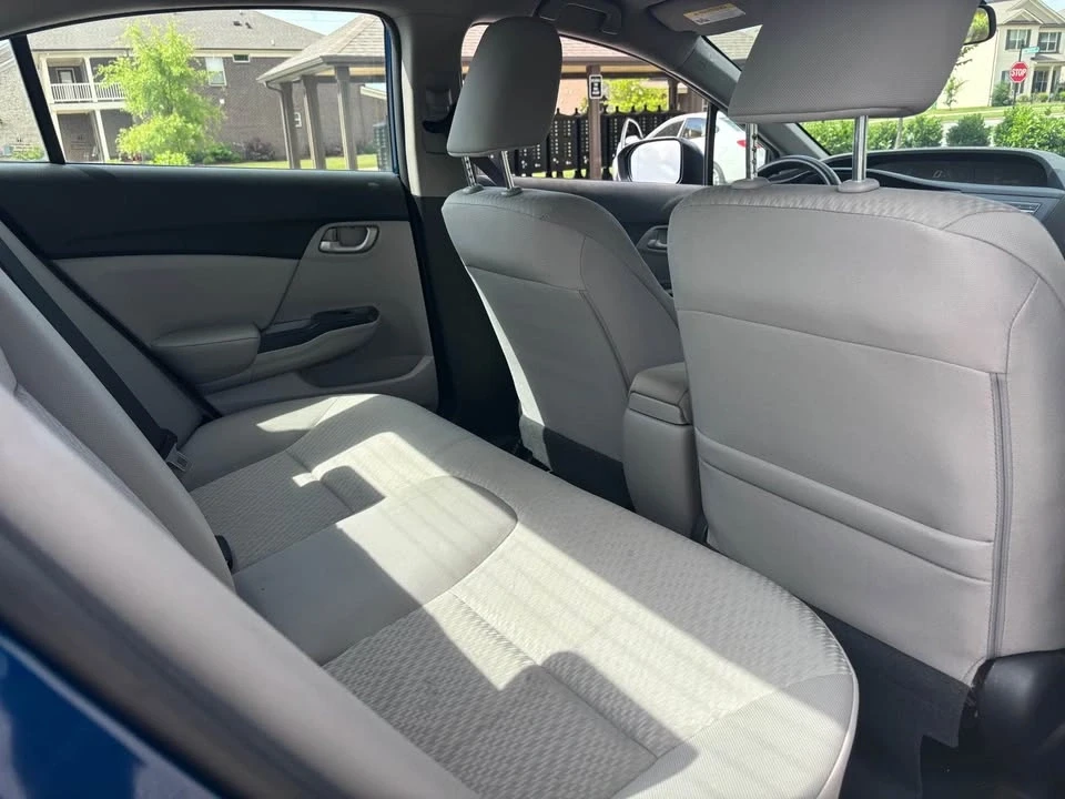 2015 Honda Civic 9th Gen - Image 9 of 12
