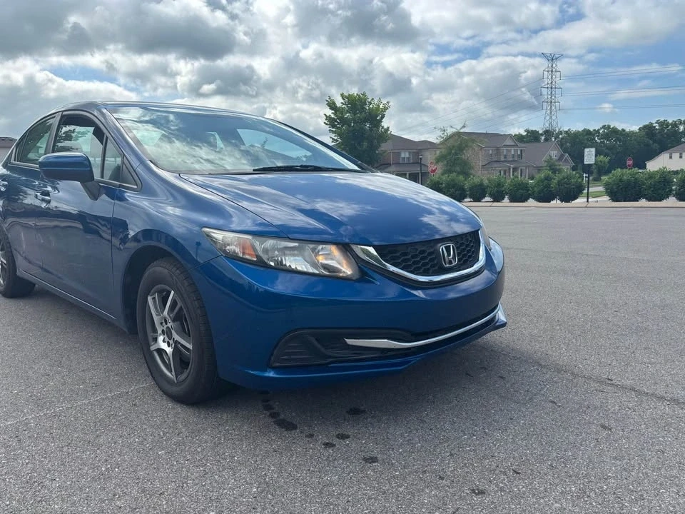 2015 Honda Civic 9th Gen - Image 5 of 12
