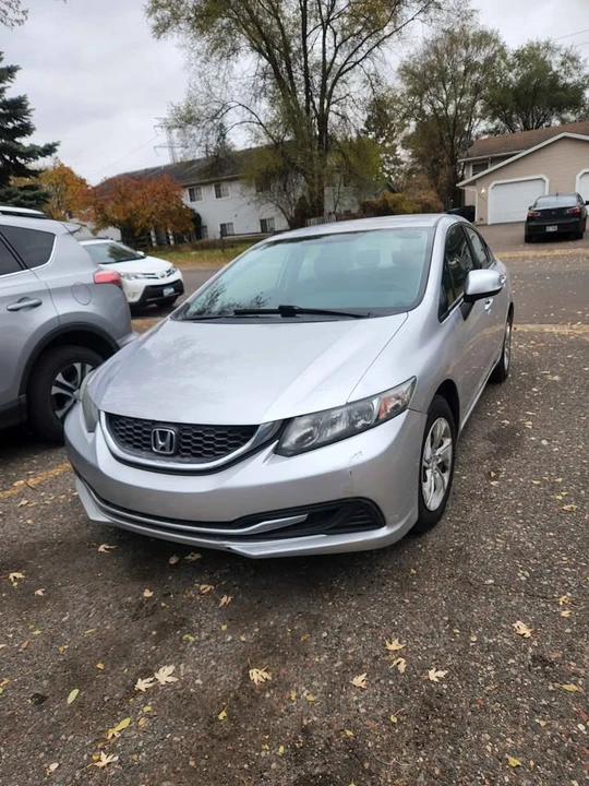 2015 Honda Civic 9th Gen - Image 8 of 20