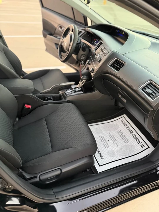 2015 Honda Civic 9th Gen - Image 9 of 17