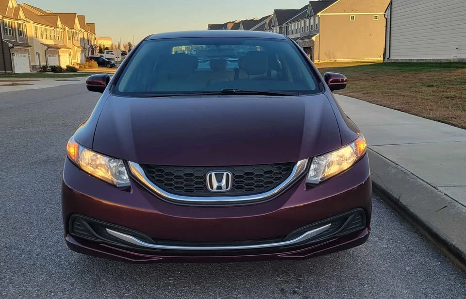 2015 Honda Civic 9th Gen - Image 2 of 8