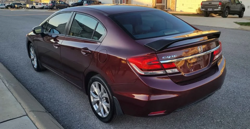 2015 Honda Civic 9th Gen - Image 5 of 8