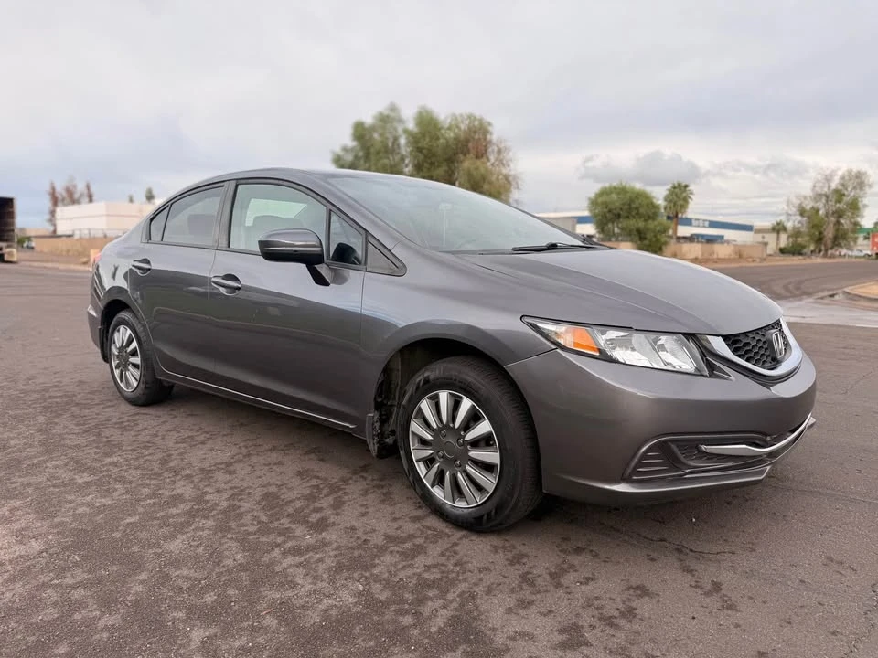 2015 Honda Civic 9th Gen - Image 4 of 16