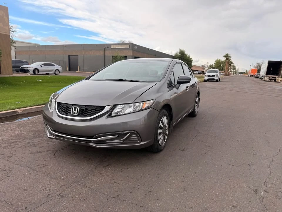 2015 Honda Civic 9th Gen - Image 2 of 16