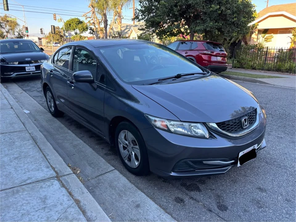 2015 Honda Civic 9th Gen - Image 2 of 18